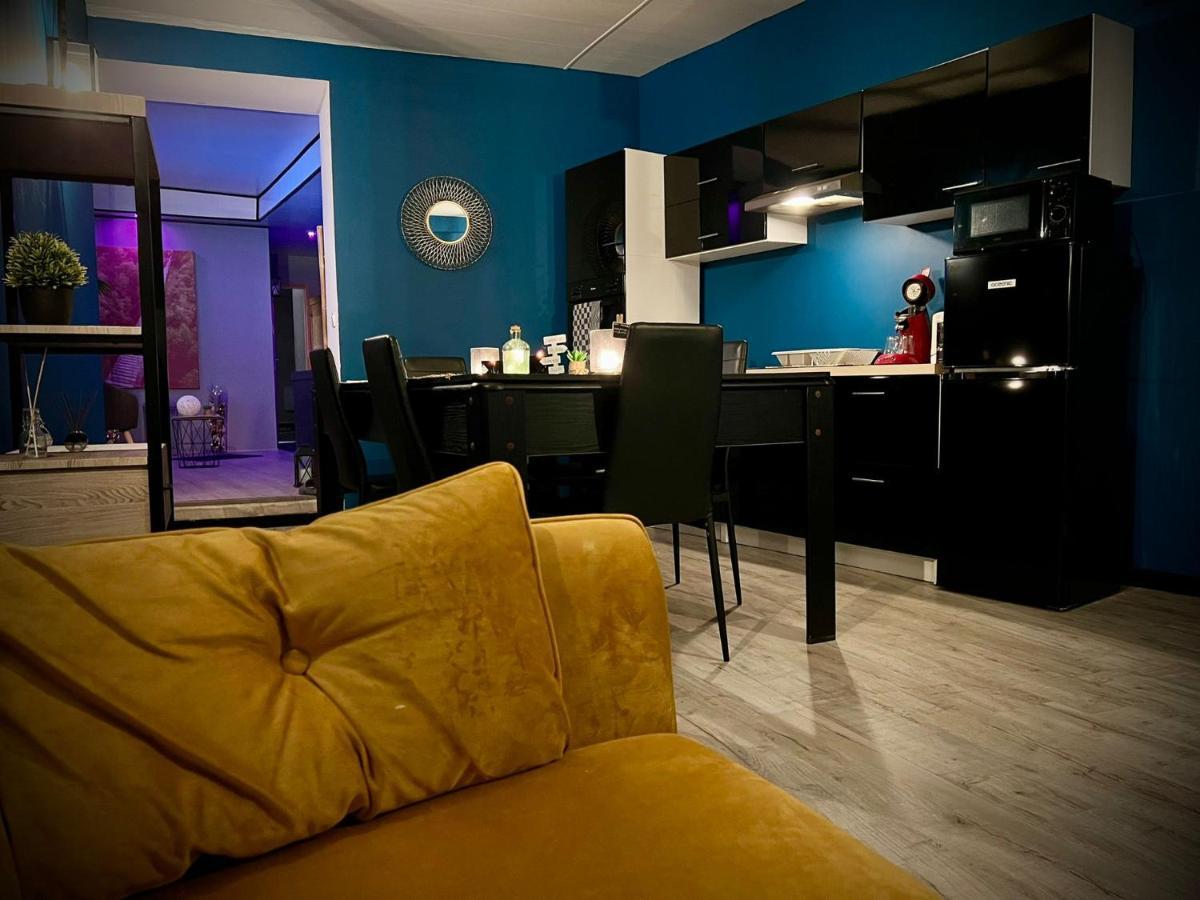 Logement Privatif Avec Jacuzzi Apartman Bergues Kültér fotó